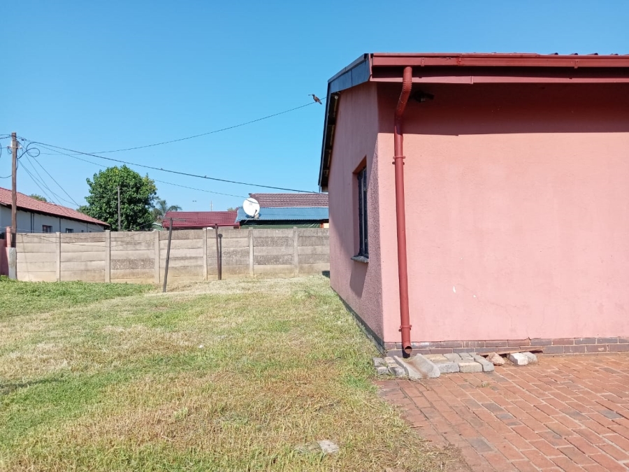 6 Bedroom Property for Sale in Kempton Park West Gauteng