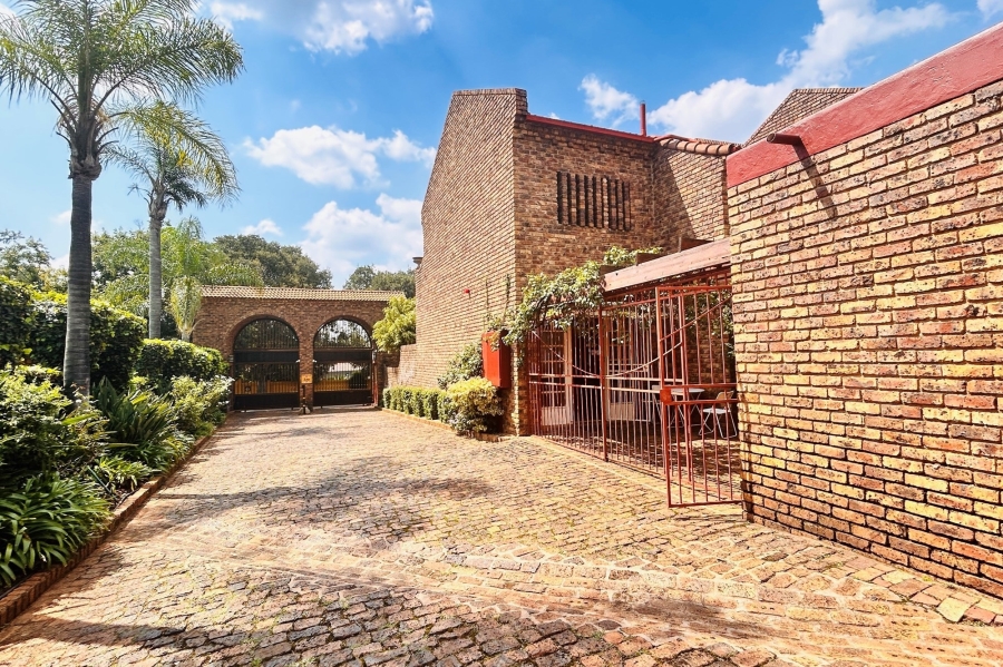 3 Bedroom Property for Sale in Waterkloof Gauteng