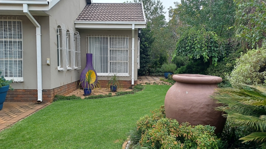 3 Bedroom Property for Sale in Vanderbijlpark SE 2 Gauteng