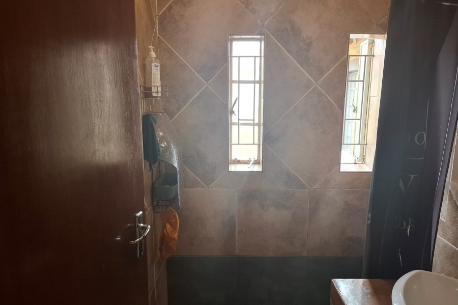 3 Bedroom Property for Sale in Vanderbijlpark SE 6 Gauteng