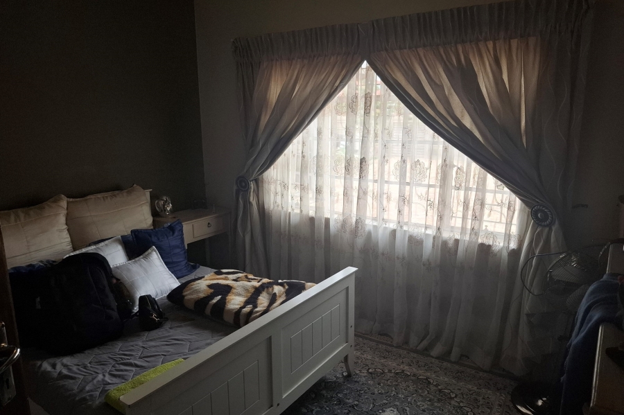 3 Bedroom Property for Sale in Vanderbijlpark SE 6 Gauteng