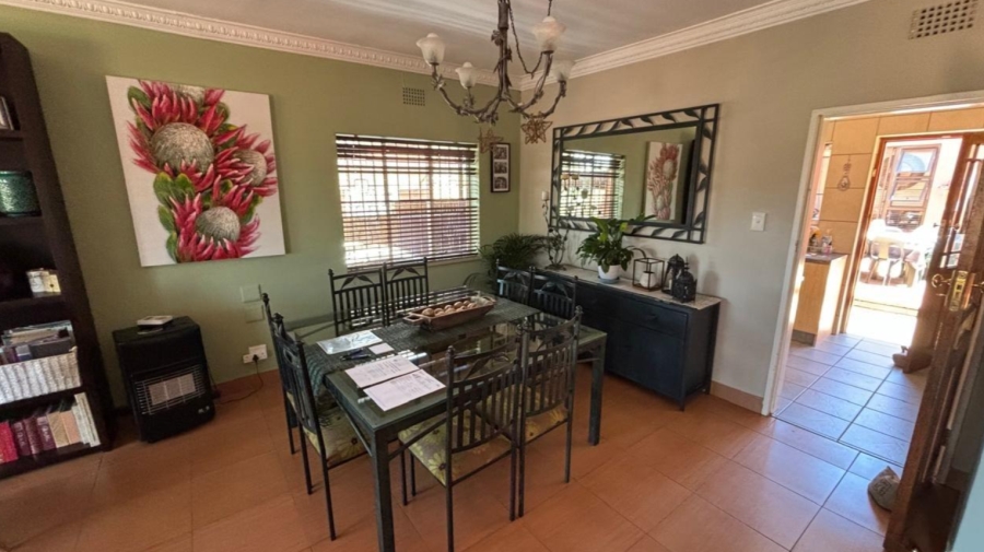 3 Bedroom Property for Sale in Linmeyer Gauteng