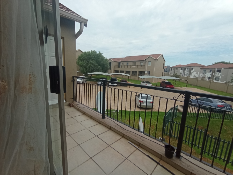 2 Bedroom Property for Sale in Ruimsig Gauteng