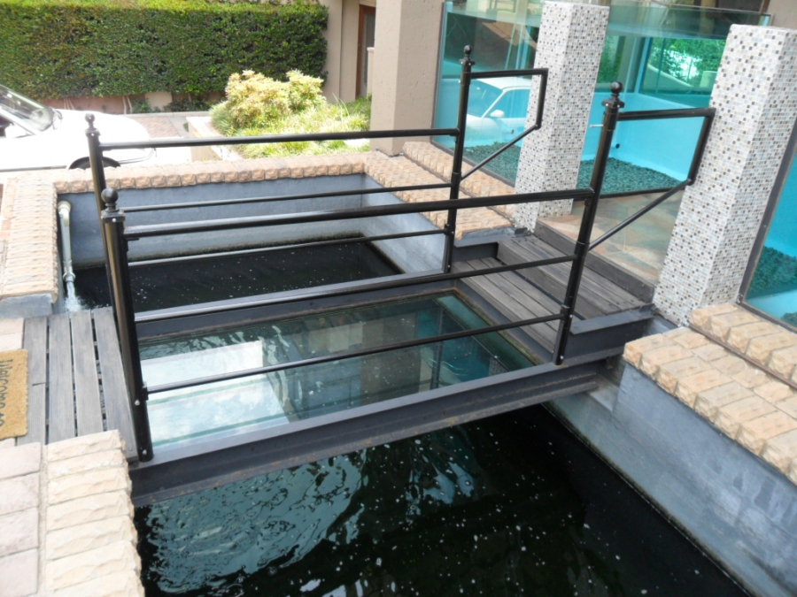 9 Bedroom Property for Sale in Waterkloof Ridge Gauteng