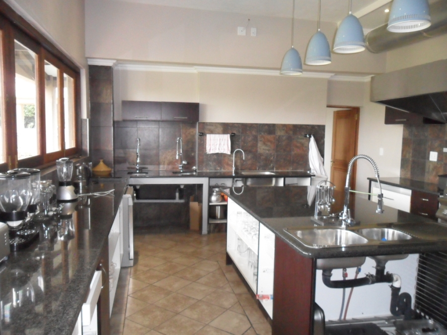 9 Bedroom Property for Sale in Waterkloof Ridge Gauteng