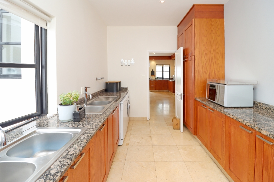4 Bedroom Property for Sale in Atholl Gauteng