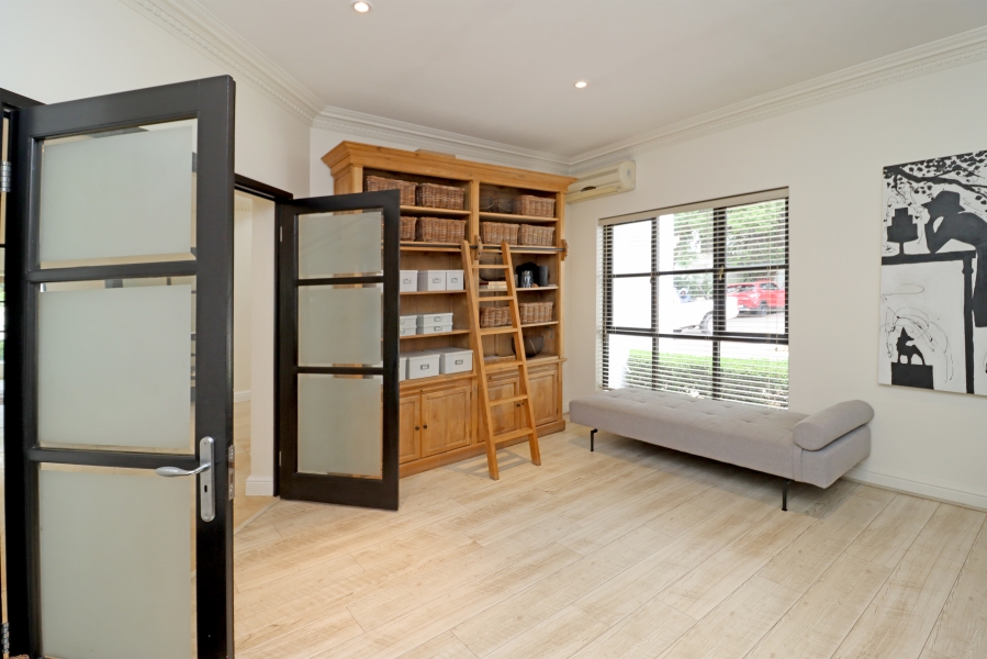 4 Bedroom Property for Sale in Atholl Gauteng
