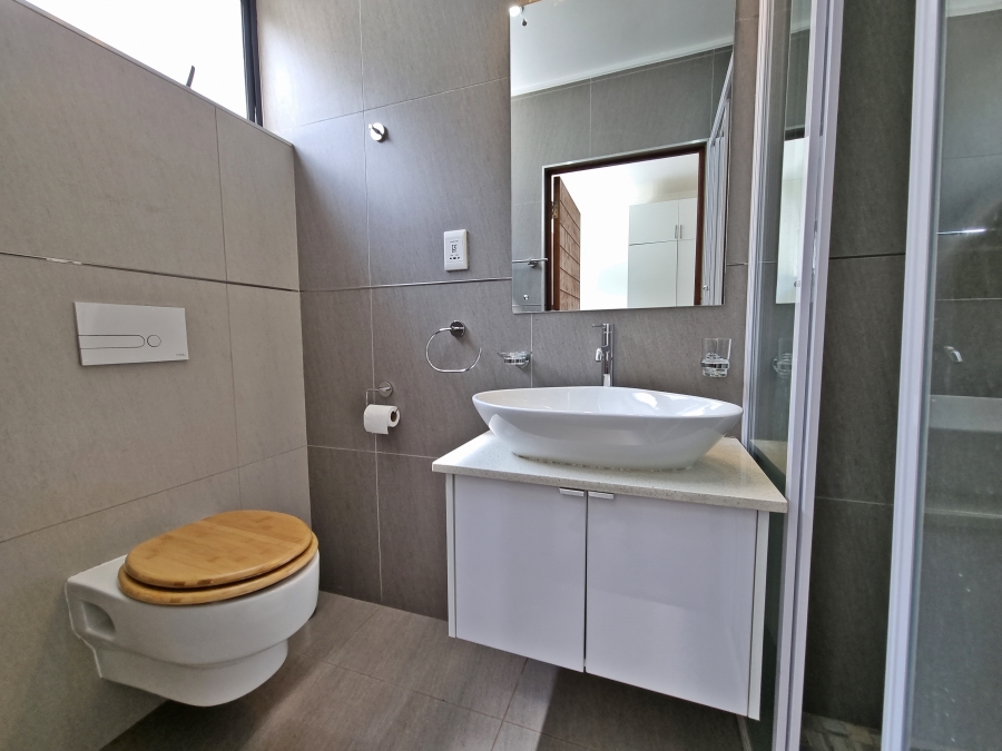 4 Bedroom Property for Sale in Midstream Ridge Gauteng