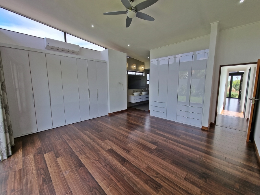 4 Bedroom Property for Sale in Midstream Ridge Gauteng
