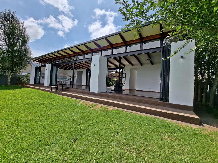 4 Bedroom Property for Sale in Midstream Ridge Gauteng