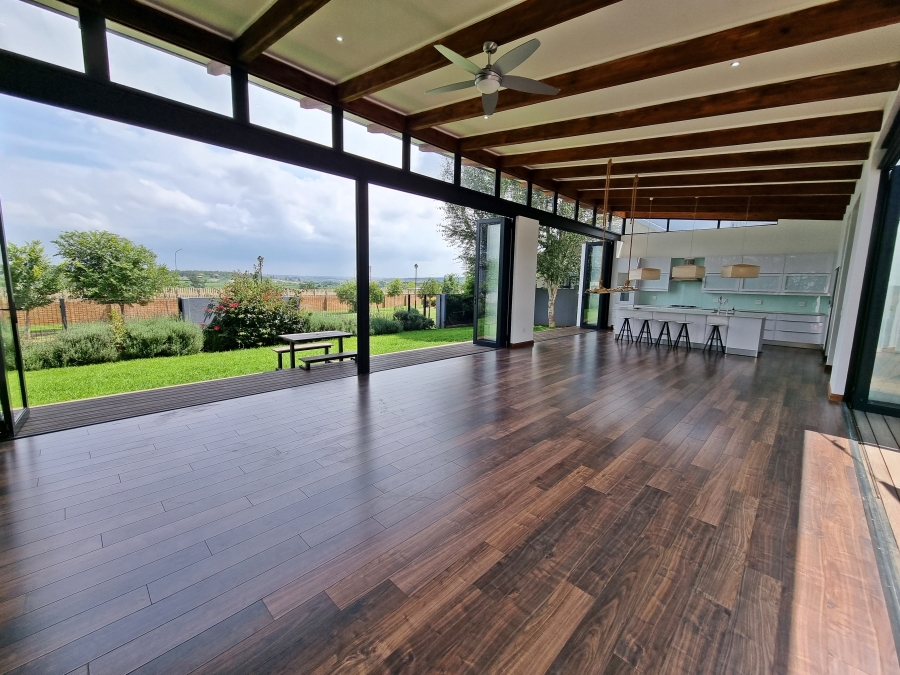 4 Bedroom Property for Sale in Midstream Ridge Gauteng