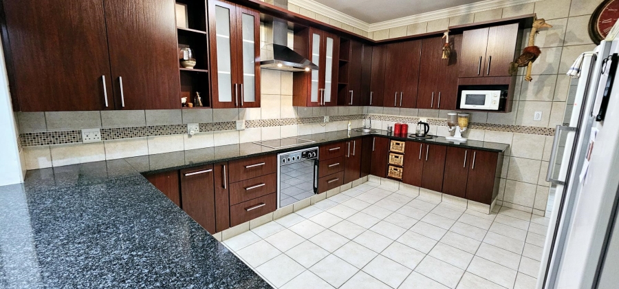 4 Bedroom Property for Sale in Kloofsig Gauteng