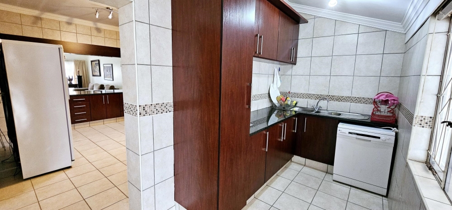 4 Bedroom Property for Sale in Kloofsig Gauteng