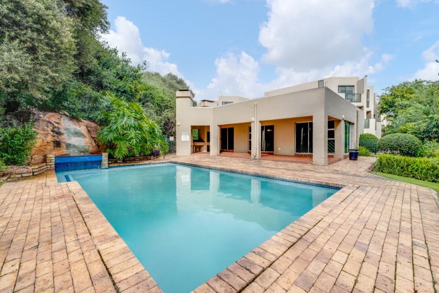 1 Bedroom Property for Sale in Bryanston Gauteng