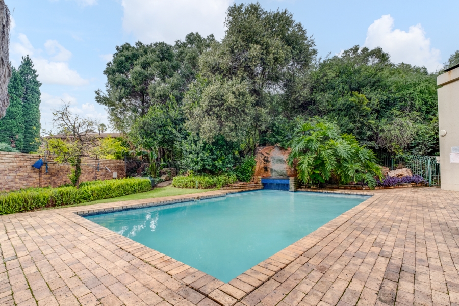 1 Bedroom Property for Sale in Bryanston Gauteng