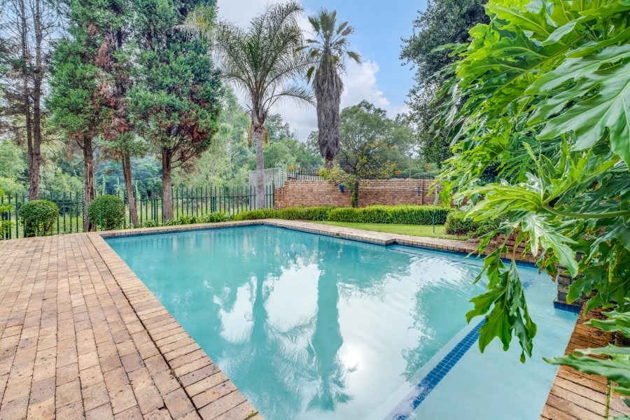 1 Bedroom Property for Sale in Bryanston Gauteng