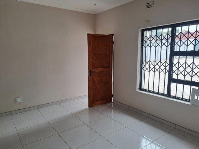 To Let 1 Bedroom Property for Rent in Eastleigh Gauteng