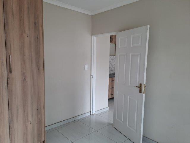 To Let 1 Bedroom Property for Rent in Eastleigh Gauteng