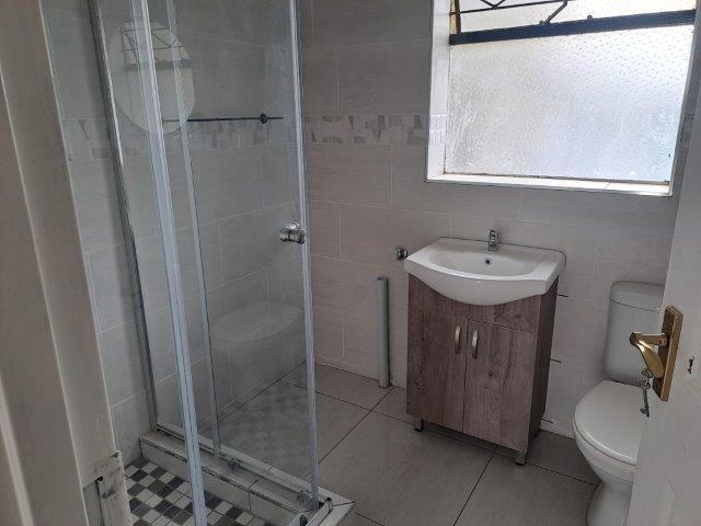 To Let 1 Bedroom Property for Rent in Eastleigh Gauteng