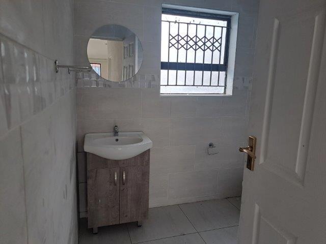 To Let 1 Bedroom Property for Rent in Eastleigh Gauteng