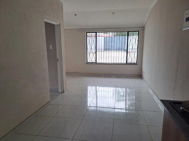 To Let 1 Bedroom Property for Rent in Eastleigh Gauteng