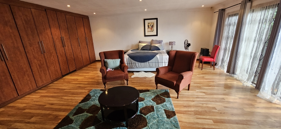 4 Bedroom Property for Sale in Mondeor Gauteng