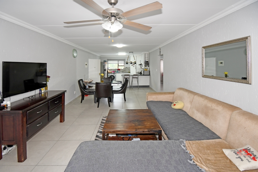 2 Bedroom Property for Sale in Sunninghill Gauteng