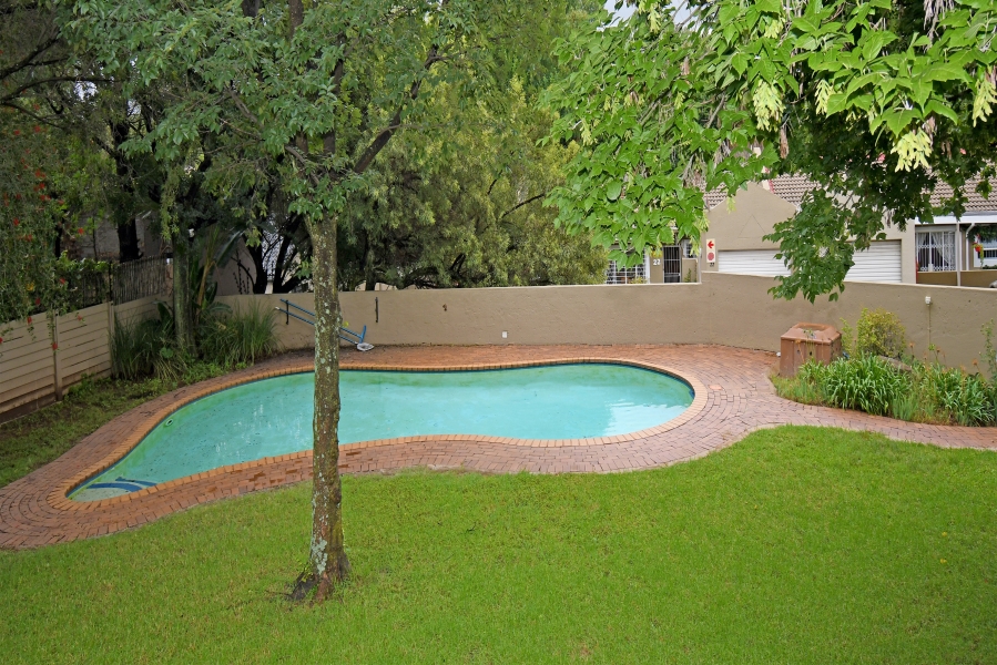 3 Bedroom Property for Sale in Buccleuch Gauteng