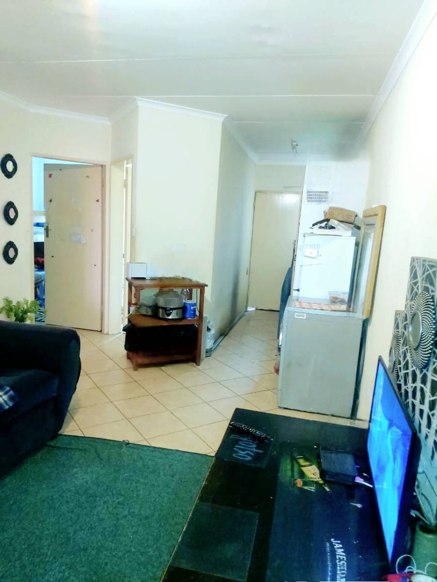 2 Bedroom Property for Sale in Olievenhoutbosch Gauteng