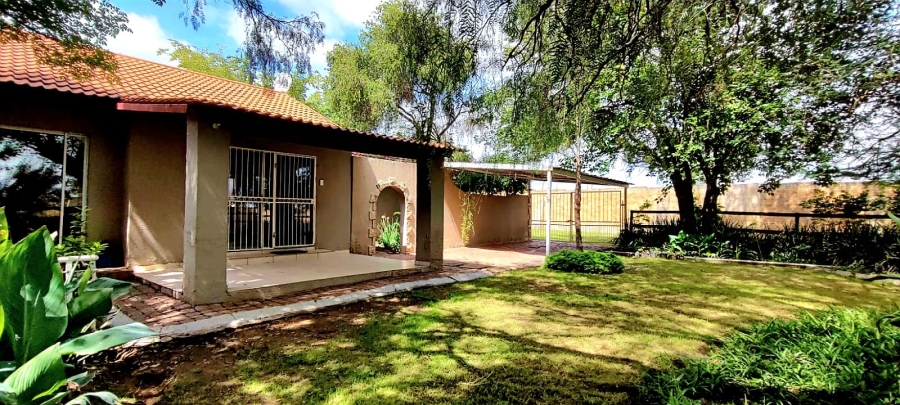 To Let 3 Bedroom Property for Rent in Mnandi Gauteng