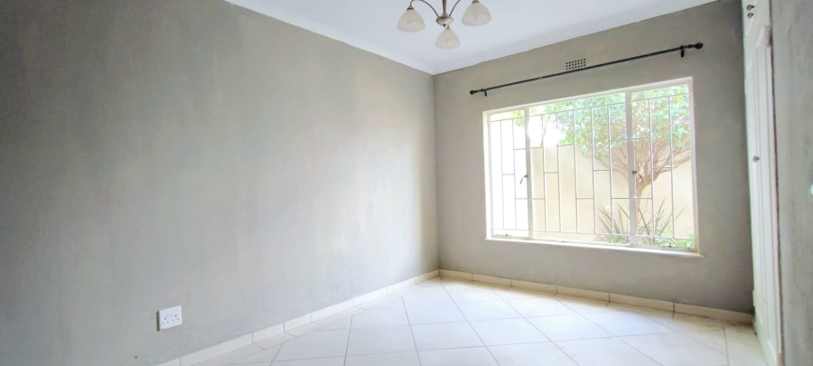 To Let 3 Bedroom Property for Rent in Mnandi Gauteng