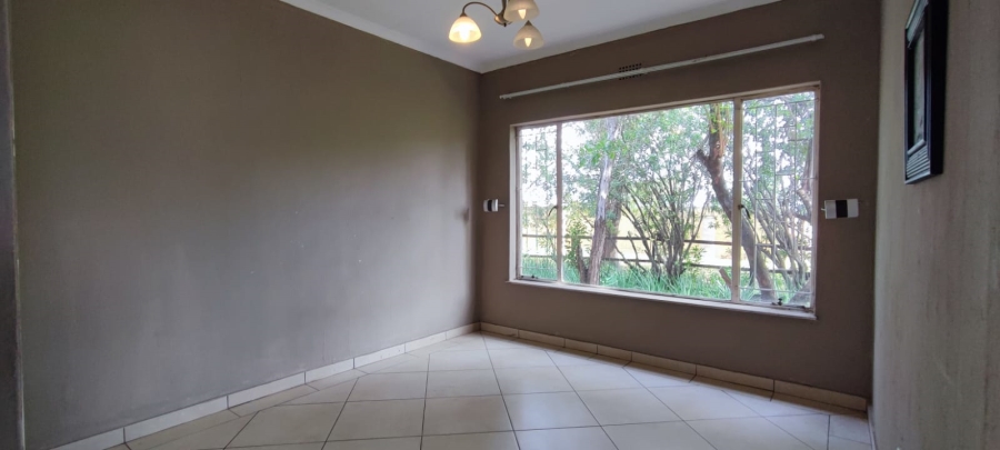 To Let 3 Bedroom Property for Rent in Mnandi Gauteng