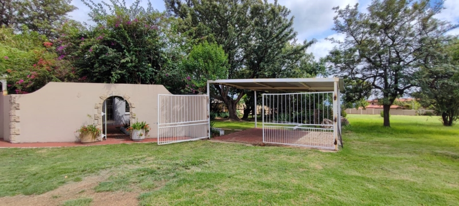 To Let 3 Bedroom Property for Rent in Mnandi Gauteng