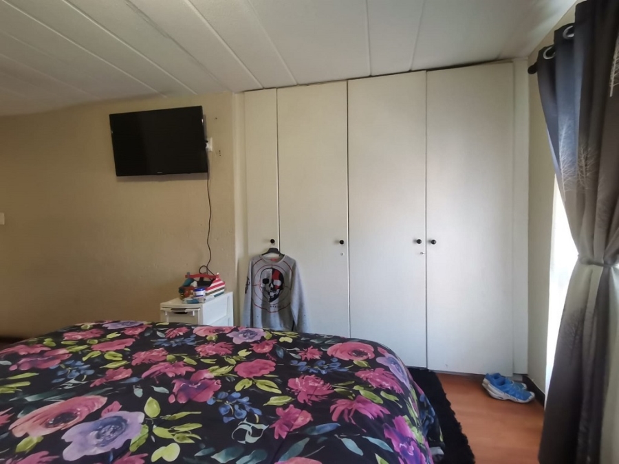 3 Bedroom Property for Sale in Oakdene Gauteng