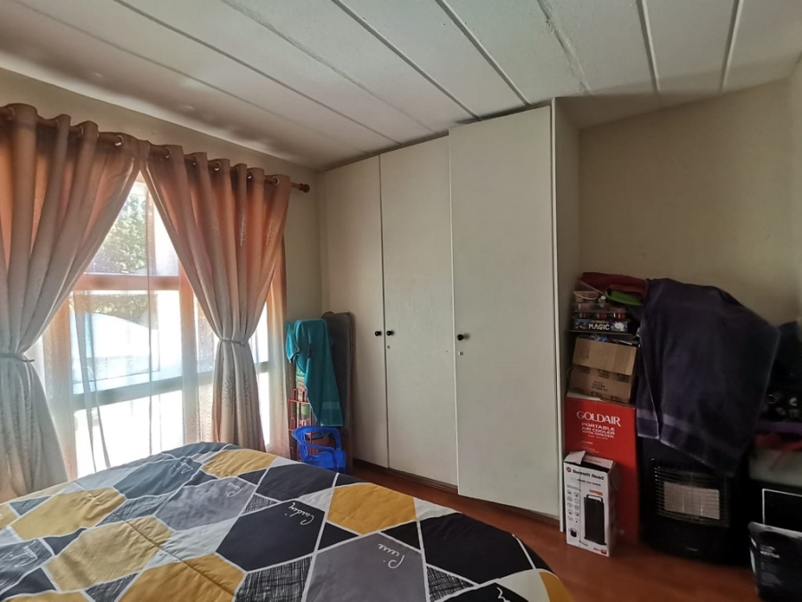 3 Bedroom Property for Sale in Oakdene Gauteng