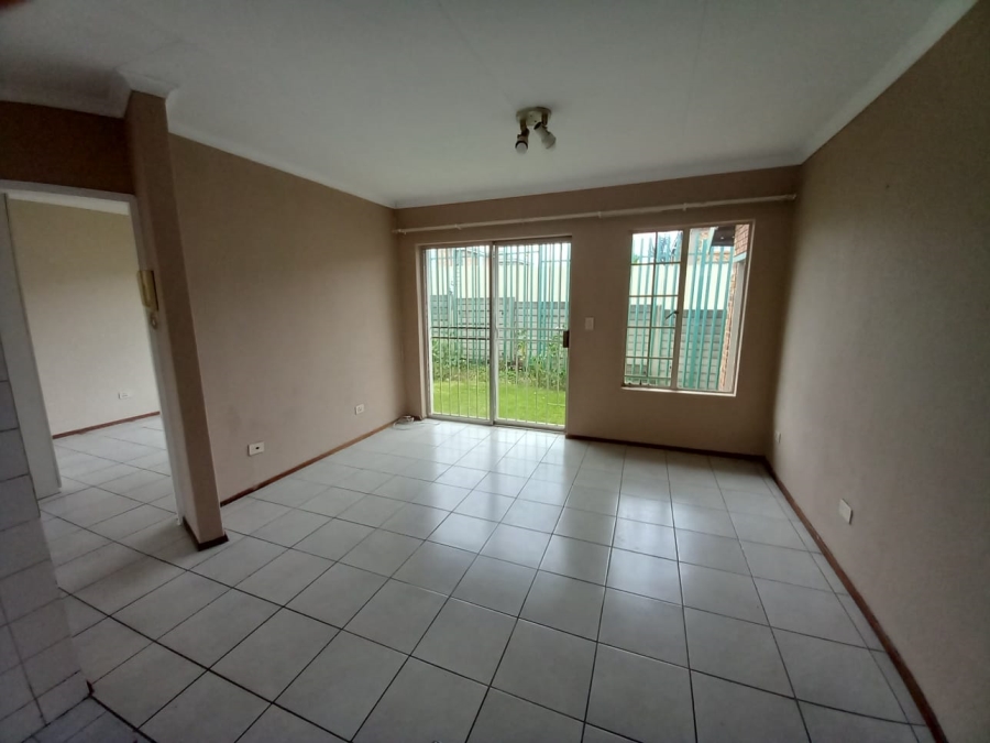 2 Bedroom Property for Sale in Birchleigh Gauteng