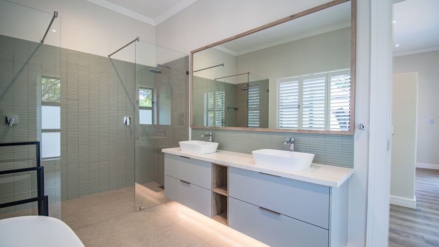 5 Bedroom Property for Sale in Kyalami Ah Gauteng