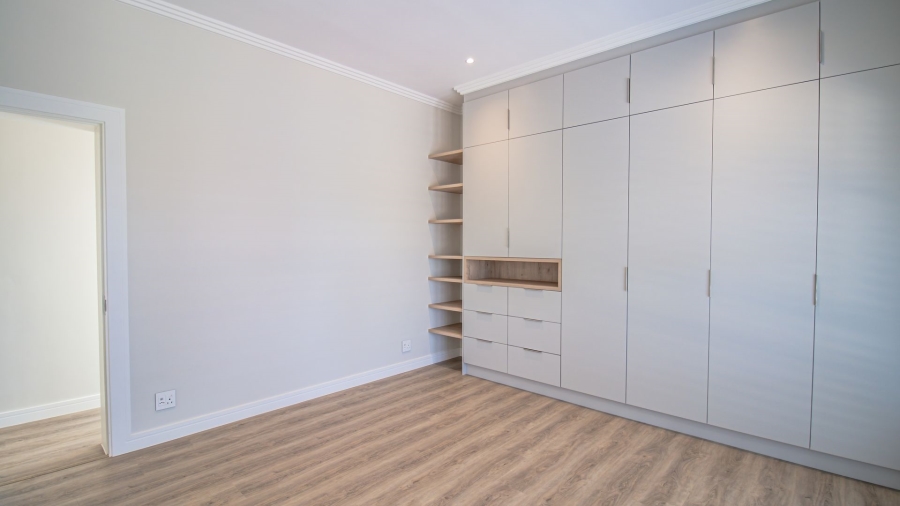 5 Bedroom Property for Sale in Kyalami Ah Gauteng