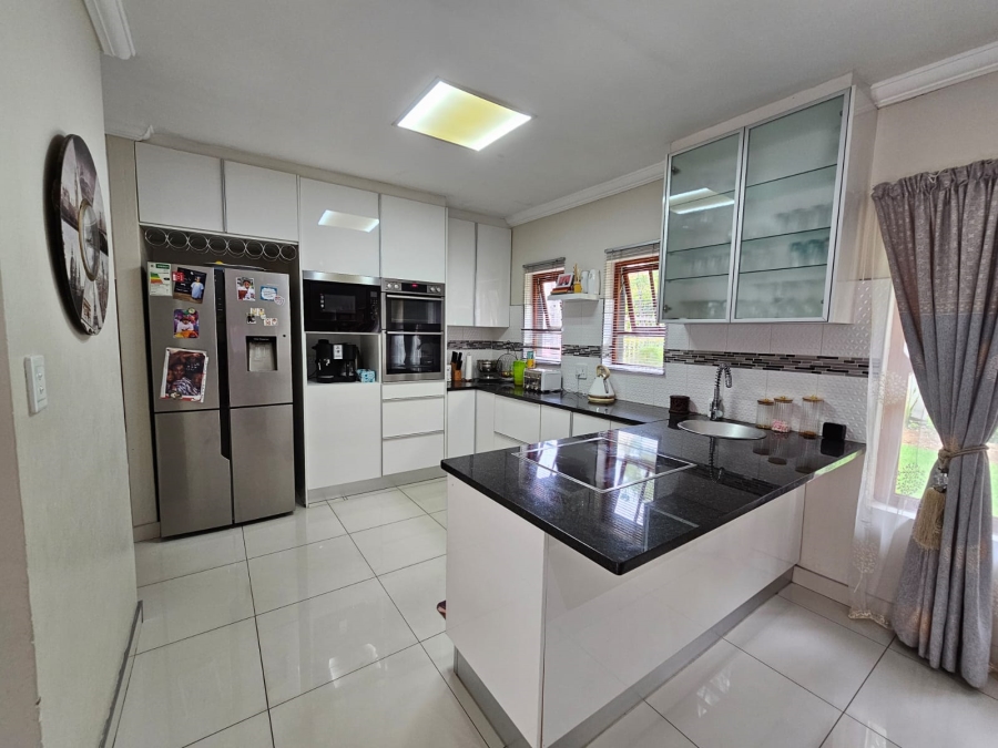 To Let 3 Bedroom Property for Rent in Brooklands Lifestyle Estate Gauteng