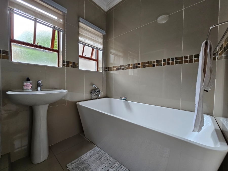To Let 3 Bedroom Property for Rent in Brooklands Lifestyle Estate Gauteng