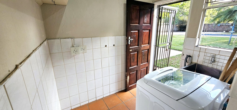 6 Bedroom Property for Sale in Valhalla Gauteng