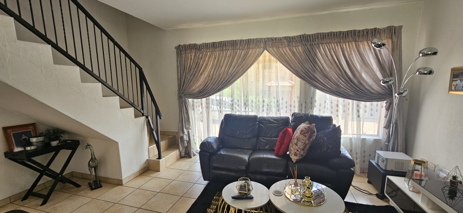 3 Bedroom Property for Sale in South Crest Gauteng