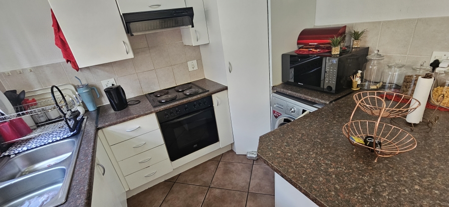 3 Bedroom Property for Sale in South Crest Gauteng