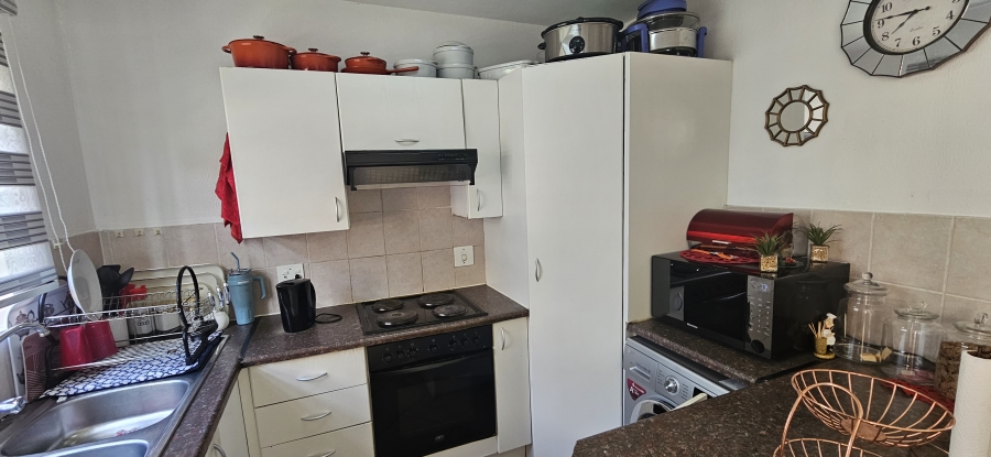 3 Bedroom Property for Sale in South Crest Gauteng