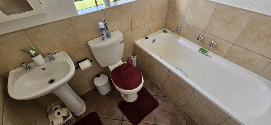 3 Bedroom Property for Sale in South Crest Gauteng