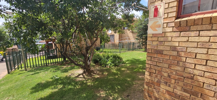 3 Bedroom Property for Sale in South Crest Gauteng