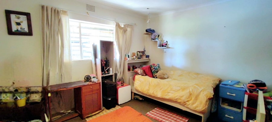 4 Bedroom Property for Sale in Mnandi Gauteng