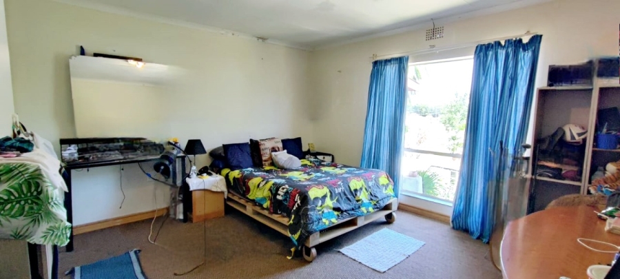 4 Bedroom Property for Sale in Mnandi Gauteng