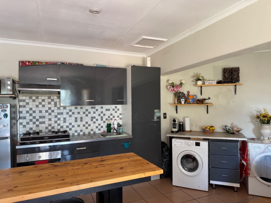 3 Bedroom Property for Sale in Isandovale Gauteng