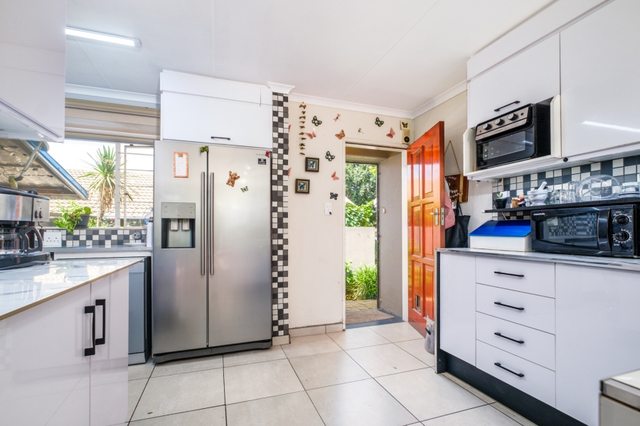 3 Bedroom Property for Sale in Northwold Gauteng